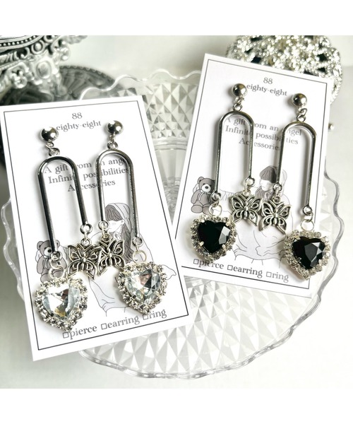 tone（トーン）の「【88eighty-eight】シンメトリーハートビジューバタフライロングピアス(MA)（ピアス（両耳用）・レディース・ブラック/シルバー・FREE）」の8枚目の写真
