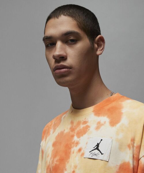 JORDAN BRAND（ジョーダンブランド）の「ジョーダン エッセンシャル メンズ オーバーサイズド グラフィック Tシャツ / Jordan Essentials Men's Oversized Graphic T-Shirt（Tシャツ/カットソー・メンズ・アイボリー/ブラウン系その他3/ブラウン系その他2・M/S/XL/2XL/XS/L/3XL）」の5枚目の写真