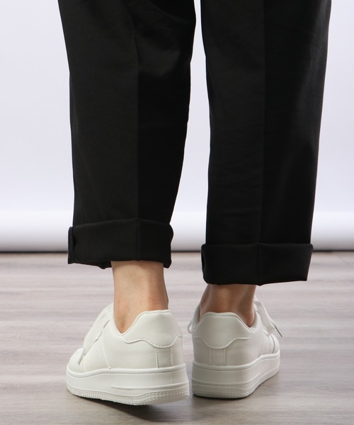 lus.(ラスドット)の「クラシックレースアップスニーカー(スニーカー・レディース・ホワイト・S/M/L/LL/3L/SS)」の3枚目の写真