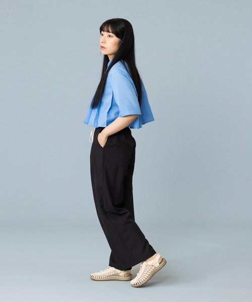 KEEN（キーン）の「UNEEK / ユニーク/ レディース スニーカーサンダル（サンダル・レディース・ブラック/ホワイト/ベージュ・24.5cm/23cm/24cm/25cm/23.5cm/22.5㎝/26cm/25.5cm/26.5cm/22.5cm/27cm）」の20枚目の写真