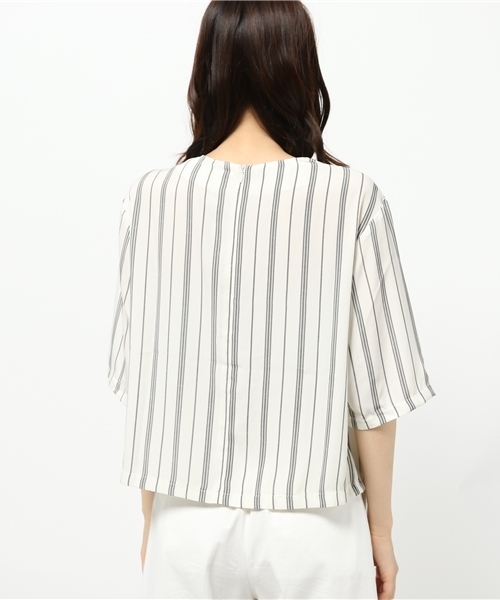 CIAOPANIC（チャオパニック）の「【Ciaopanic】　ヘリンボンストライプBigスリーブBL（シャツ/ブラウス・レディース・オフホワイト/ネイビー・FREE）」の5枚目の写真
