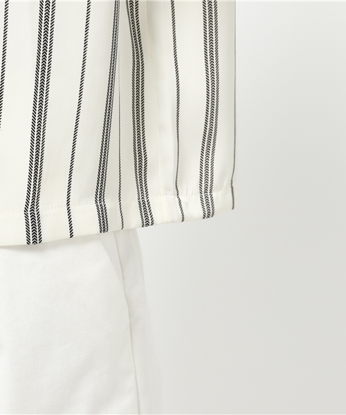 CIAOPANIC（チャオパニック）の「【Ciaopanic】　ヘリンボンストライプBigスリーブBL（シャツ/ブラウス・レディース・オフホワイト/ネイビー・FREE）」の10枚目の写真