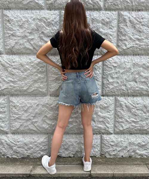 GLAMOROUS JANE（グラマラスジェーン）の「ハイダメージデニムショートパンツ（デニムパンツ・レディース・ブルー・S/M）」の8枚目の写真