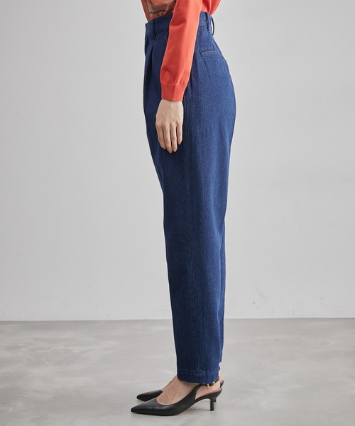 ROPE'（ロペ）の「テーパードデニムパンツ（デニムパンツ・レディース・ネイビー・38/36）」の5枚目の写真