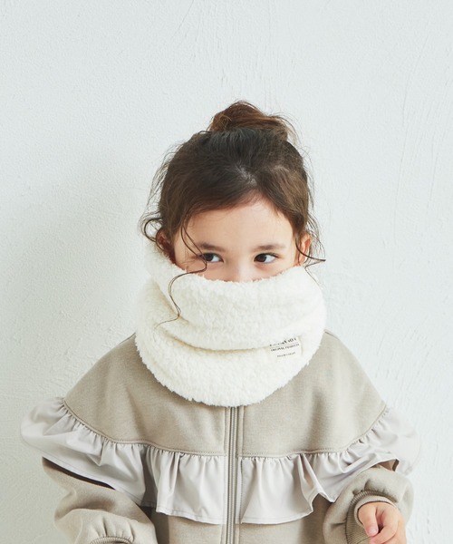 pairmanon（ペアマノン）の「ボア ネックウォーマー（ネックウォーマー/スヌード・キッズ・ブルー/ブラウン/ピンク/アイボリー/ベージュ/ブラック・FREE）」の10枚目の写真