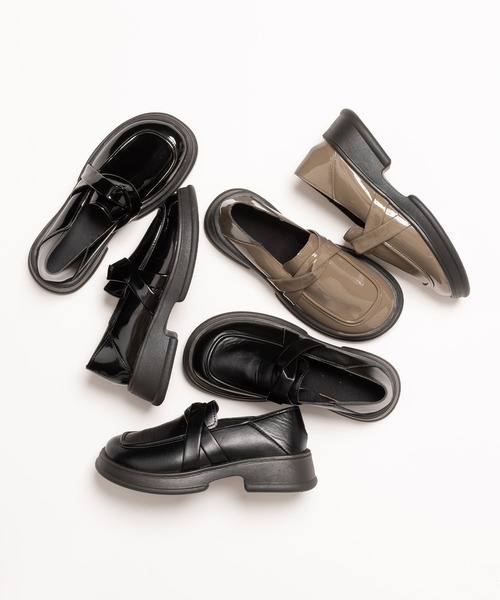 SVEC(シュベック)の「ライトチャンキーソール ツイストデザイン ローファー(ローファー・レディース・ブラック系その他/グリーン/ブラック・35/39/38/37/36/40)」の20枚目の写真