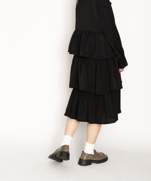 SVEC(シュベック)の「ライトチャンキーソール ツイストデザイン ローファー(ローファー・レディース・ブラック系その他/グリーン/ブラック・35/39/38/37/36/40)」の5枚目の写真