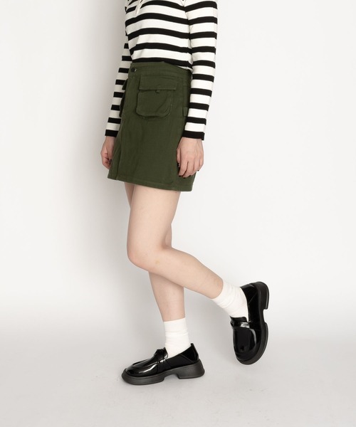 SVEC(シュベック)の「ライトチャンキーソール ツイストデザイン ローファー(ローファー・レディース・ブラック系その他/グリーン/ブラック・35/39/38/37/36/40)」の9枚目の写真