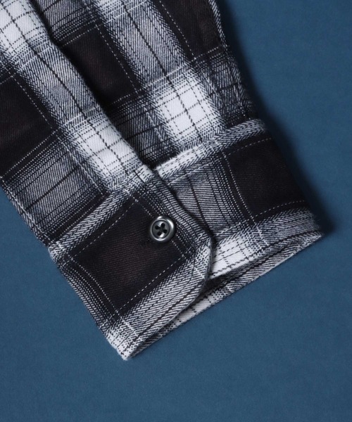 ANPAS（アンパス）の「Smooth Stretch Oversized Ombre Check Shirt/別注 スムース ストレッチ オーバーサイズ オンブレチェックシャツ（シャツ/ブラウス・メンズ・ブラック/ホワイト/ブラウン/ネイビー/ブルー・M/L）」の12枚目の写真