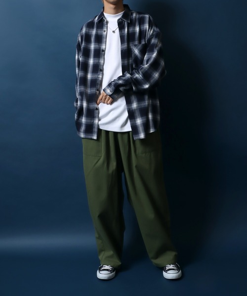 ANPAS（アンパス）の「Smooth Stretch Oversized Ombre Check Shirt/別注 スムース ストレッチ オーバーサイズ オンブレチェックシャツ（シャツ/ブラウス・メンズ・ブラック/ホワイト/ブラウン/ネイビー/ブルー・M/L）」の18枚目の写真