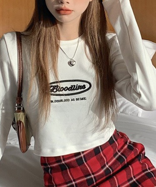 LYEON(リヨン)の「刺繍ロゴクロップドロンT(Tシャツ/カットソー・レディース・ホワイト/チャコールグレー/グレー・FREE)」の6枚目の写真
