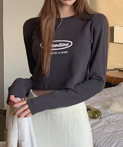 LYEON(リヨン)の「刺繍ロゴクロップドロンT(Tシャツ/カットソー・レディース・ホワイト/チャコールグレー/グレー・FREE)」の9枚目の写真