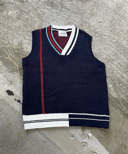 ALL RUNS(オールランズ)の「▲DESIGN V-NECK VEST/デザインVネックベスト(ベスト・メンズ・ホワイト/ブラック・M/XL/L)」の9枚目の写真