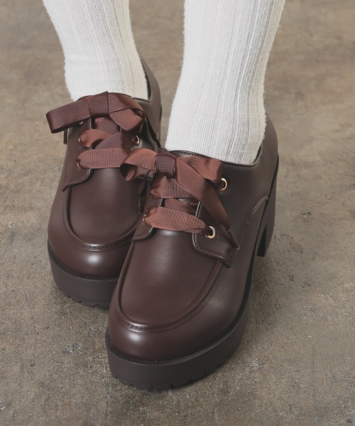 Honeys（ハニーズ）の「厚底ヒールマニッシュシューズ（ドレスシューズ・レディース・ブラック/ブラック系その他/ベージュ/ダークブラウン・S/M/L/LL）」の3枚目の写真