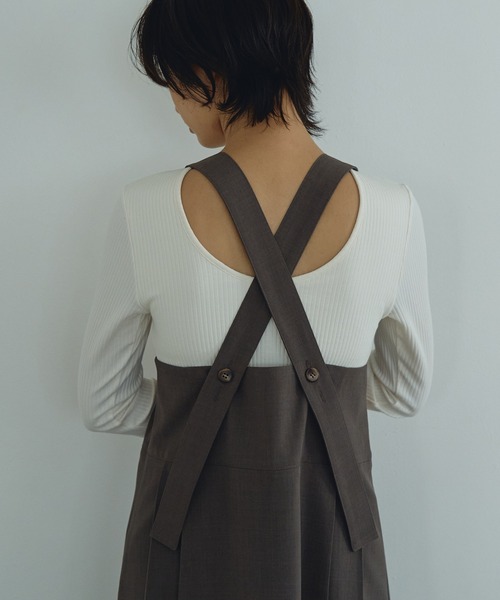 Abor(アボア)の「【Abor】フレアスリーブバックオープンリブトップス(Tシャツ/カットソー・レディース・ヘザーグレー/ブラック/アイボリー/モカ・38(M)/36(S))」の5枚目の写真
