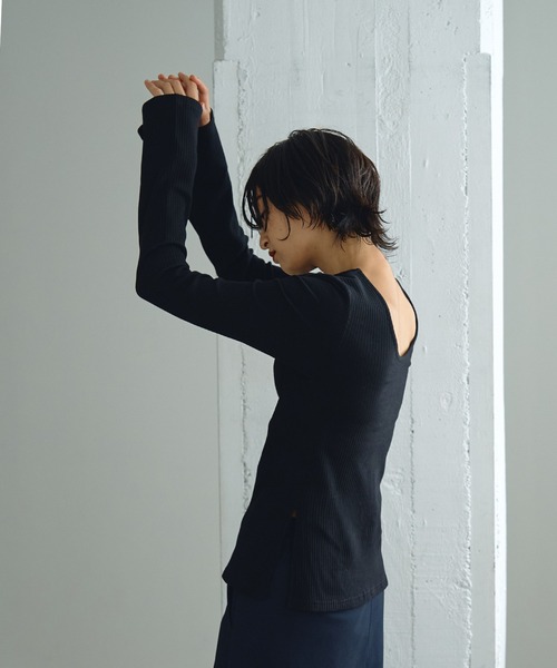 Abor(アボア)の「【Abor】フレアスリーブバックオープンリブトップス(Tシャツ/カットソー・レディース・ヘザーグレー/ブラック/アイボリー/モカ・38(M)/36(S))」の14枚目の写真