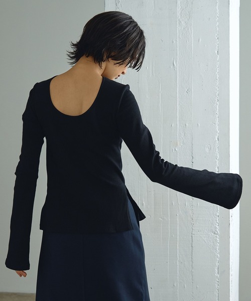 Abor(アボア)の「【Abor】フレアスリーブバックオープンリブトップス(Tシャツ/カットソー・レディース・ヘザーグレー/ブラック/アイボリー/モカ・38(M)/36(S))」の15枚目の写真