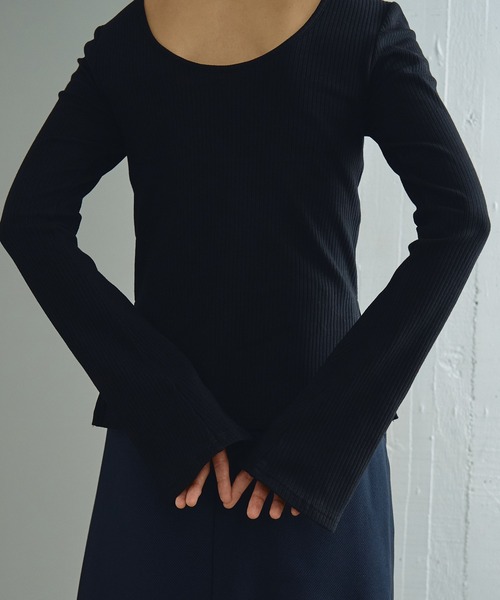 Abor(アボア)の「【Abor】フレアスリーブバックオープンリブトップス(Tシャツ/カットソー・レディース・ヘザーグレー/ブラック/アイボリー/モカ・38(M)/36(S))」の16枚目の写真