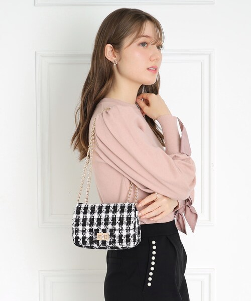 couture brooch(クチュールブローチ)の「◆ミニチェーンバッグ(ショルダーバッグ・レディース・オフホワイト/ブラック系1・00)」の3枚目の写真