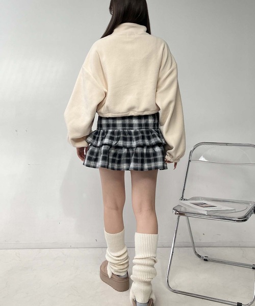 AS KNOW AS plus(アズノゥアズプラス)の「☆ボア ハーフジップ 裾ドロスト クロップドプルオーバー(スウェット・レディース・グリーン/アイボリー/ブラック/アイボリー系/グリーン系/ネイビー系/アイボリー系1/グリーン系1/ネイビー系1・FREE)」の17枚目の写真