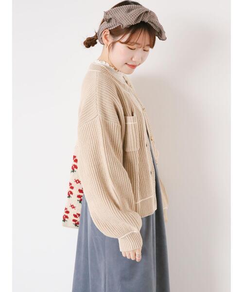 ehka sopo（エヘカソポ）の「配色ラインカーディガン（カーディガン/ボレロ・レディース・ブラック/サックスブルー/ライトベージュ・F）」の9枚目の写真