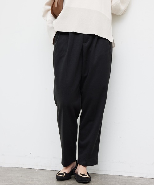 Chez toi（シェトワ）の「起毛ストレッチタックテーパードパンツ（その他パンツ・レディース・カーキ/ブラック/ベージュ/アイボリー・SMALL/MEDIUM）」の22枚目の写真