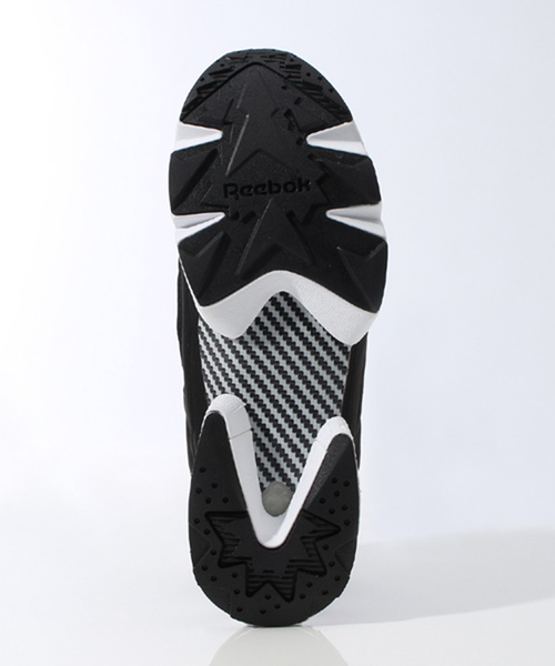 Reebok（リーボック）の「インスタポンプ フューリー OG Reebok CLASSIC（リーボック　クラシック）（スニーカー・メンズ・ホワイト×ブラック/ホワイト×グレー・28.0cm/29.5cm/23.5cm/24.5cm/25.5cm/28.5cm/29.0cm/24.0cm/23.0cm/30.0cm/26.0cm/27.0cm/27.5cm/25.0cm/22.0cm/26.5cm）」の13枚目の写真