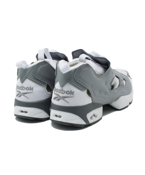 Reebok（リーボック）の「インスタポンプ フューリー OG Reebok CLASSIC（リーボック　クラシック）（スニーカー・メンズ・ホワイト×ブラック/ホワイト×グレー・28.0cm/29.5cm/23.5cm/24.5cm/25.5cm/28.5cm/29.0cm/24.0cm/23.0cm/30.0cm/26.0cm/27.0cm/27.5cm/25.0cm/22.0cm/26.5cm）」の4枚目の写真