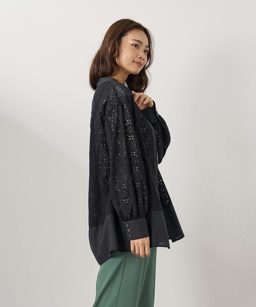 BELLUNA PLUS(ベルーナ)の「モダンレース切替デザインシャツチュニック(チュニック・レディース・ブルー/アイボリー/ブラック・LARGE/MEDIUM/X-LARGE)」の9枚目の写真