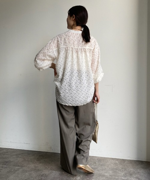 DouDou(ドゥドゥ)の「【WEB限定】フリンジジャガード2WAYシャツ(シャツ/ブラウス・レディース・オフホワイト/ブラック・FREE)」の13枚目の写真