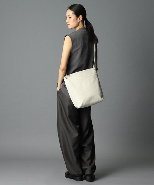 HIROKO HAYASHI（ヒロコハヤシ）の「UNITO（ウニート）ショルダーバッグ（ショルダーバッグ・レディース・オフホワイト/ブラック・00）」の3枚目の写真