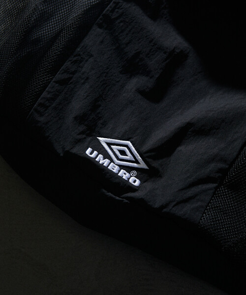 UMBRO(アンブロ)の「UMBRO/アンブロ 別注 Nylon Shoulder Bag/ナイロン ショルダーバック(ショルダーバッグ・メンズ・オフホワイト/ブラック/オリーブ/チャコールグレー/チェック/ベージュ系/グレー系・FREE)」の12枚目の写真