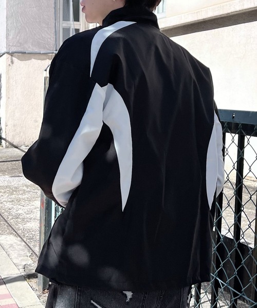 Figments(フィグメンツ)の「レーシングブルゾン(ジャージ・レディース・ブラック・FREE)」の4枚目の写真