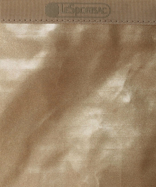 LeSportsac(レスポートサック)の「MOBILE SHOULDER BAG2 ヒトリップアラビアゴールド(ショルダーバッグ・レディース・ゴールド・FREE)」の8枚目の写真