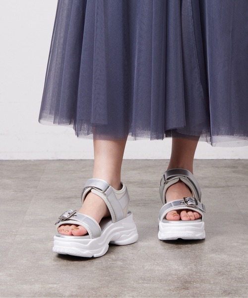 Chez toi(シェトワ)の「メタルパーツスポサン(サンダル・レディース・シルバー/ブラック/ベージュ・S/M/L)」の6枚目の写真