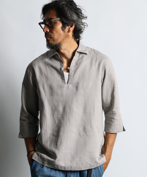 The DUFFER of ST.GEORGE（ザダファーオブセントジョージ）の「LINEN BLEND 3Q SKIPPER SHIRT：綿麻素材 7分袖 スキッパーシャツ（シャツ/ブラウス・メンズ・カーキ/ホワイト/ブラック/ライトピンク/ネイビー/ライトグレー・X-LARGE/LARGE/MEDIUM/SMALL）」の7枚目の写真