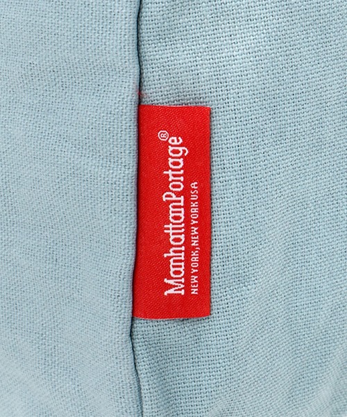 Manhattan Portage(マンハッタンポーテージ)の「Daisy Shoulder Bag Canvas Lite 24(ショルダーバッグ・レディース・ブルー/ナチュラル・X-SMALL)」の11枚目の写真