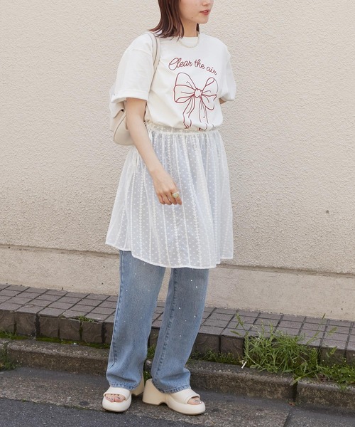w closet(ダブルクローゼット)の「リボンプリントTEE(Tシャツ/カットソー・レディース・オートミール/スミクロ/オフホワイト・FREE)」の11枚目の写真