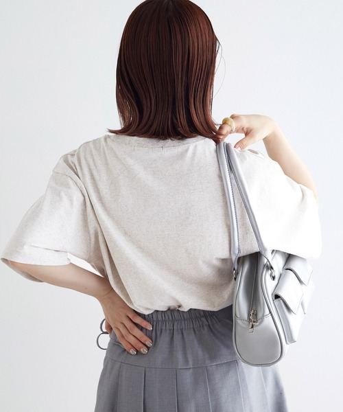 w closet(ダブルクローゼット)の「リボンプリントTEE(Tシャツ/カットソー・レディース・オートミール/スミクロ/オフホワイト・FREE)」の16枚目の写真