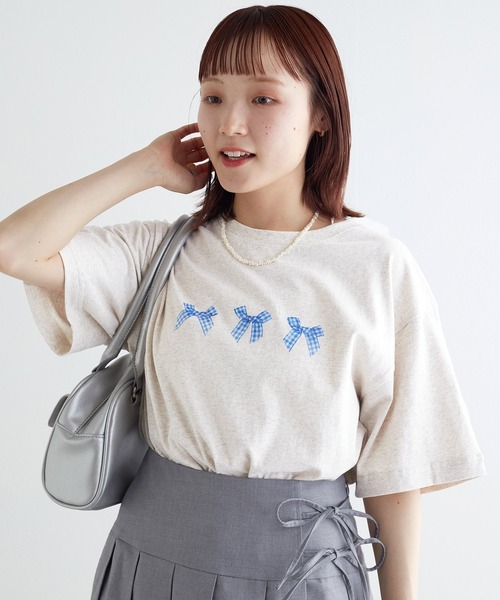 w closet（ダブルクローゼット）の「リボンプリントTEE（Tシャツ
