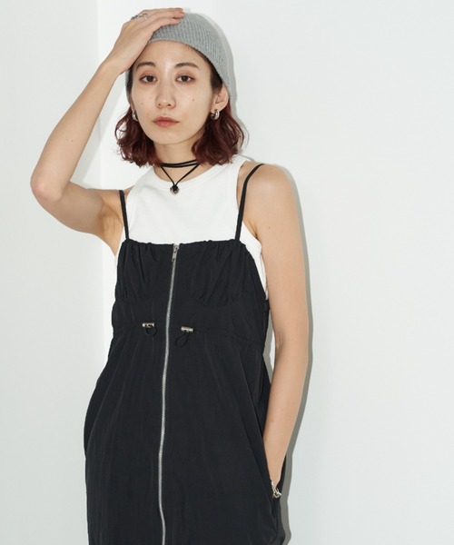 Auntie Rosa Holiday（アンティローザホリデー）の「フロントZIP