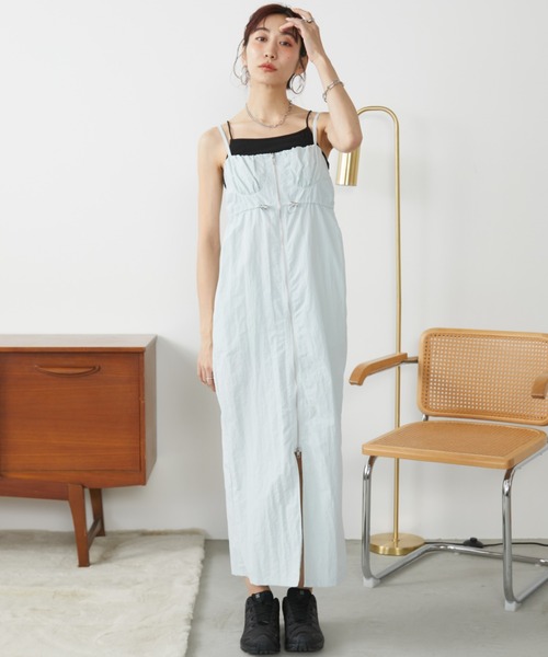 Auntie Rosa Holiday(アンティローザホリデー)の「フロントZIPビスチェレイヤードワンピース / サイズ展開あり(ワンピース・レディース・サックスブルー/ブラック・SMALL/MEDIUM)」の13枚目の写真