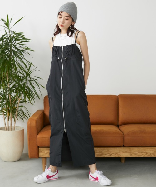 Auntie Rosa Holiday（アンティローザホリデー）の「フロントZIP