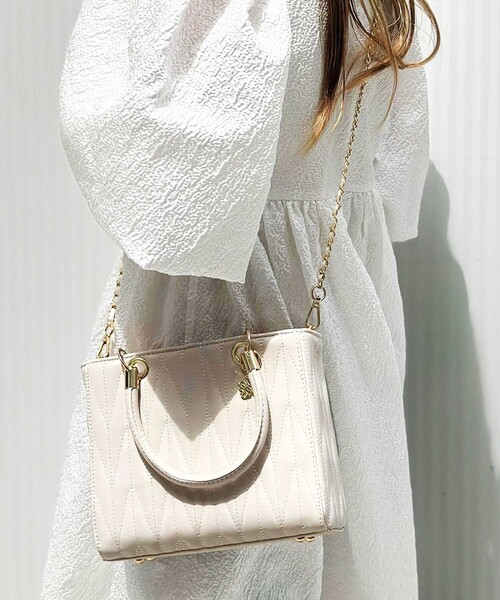 セール】チャーム付きキルティング2WAYバッグ（ハンドバッグ