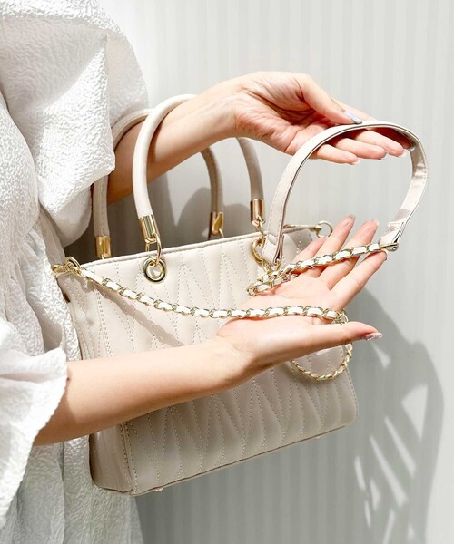 新品未使用❣️タグ付き　BEAMS SERPUI パーティーバッグ　2WAY チャーム付きキルティング2WAYバッグ（ハンドバッグ） | Ober