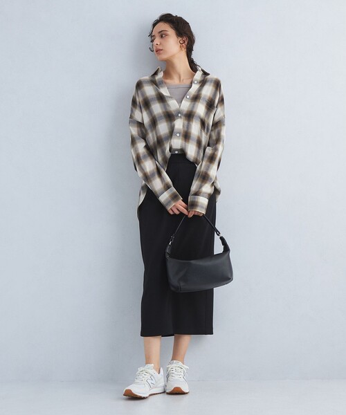green label relaxing(グリーンレーベルリラクシング)の「<PRATO MADE IN ITALY>ワンハンドル バッグ(ショルダーバッグ・レディース・ベージュ/コバルトブルー/ブラック・FREE)」の5枚目の写真