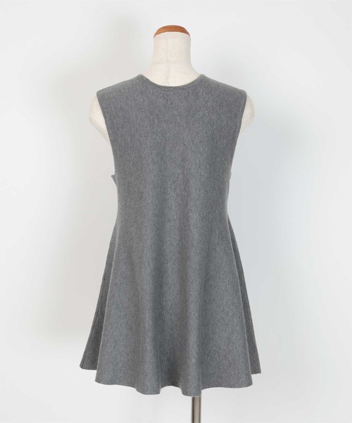 UR'S（ユアーズ）の「パールデザインペプラムニット（タンクトップ・レディース・ネイビー/グレー/ブラック・M/L/S）」の21枚目の写真