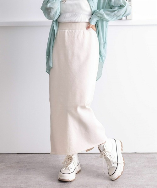 clear（クリア）の「ニットアイラインスカート [着回し シンプル]≪2024AW新作≫（スカート・レディース・ブラック/アイボリー・S/M）」の2枚目の写真