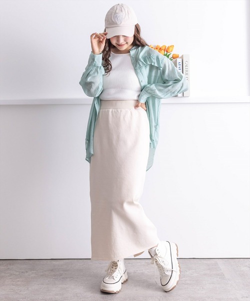 clear（クリア）の「ニットアイラインスカート [着回し シンプル]≪2024AW新作≫（スカート・レディース・ブラック/アイボリー・S/M）」の3枚目の写真