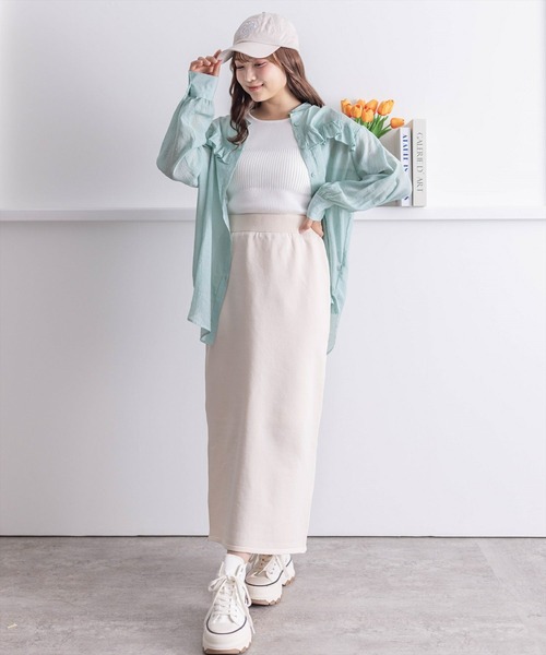 clear（クリア）の「ニットアイラインスカート [着回し シンプル]≪2024AW新作≫（スカート・レディース・ブラック/アイボリー・S/M）」の4枚目の写真